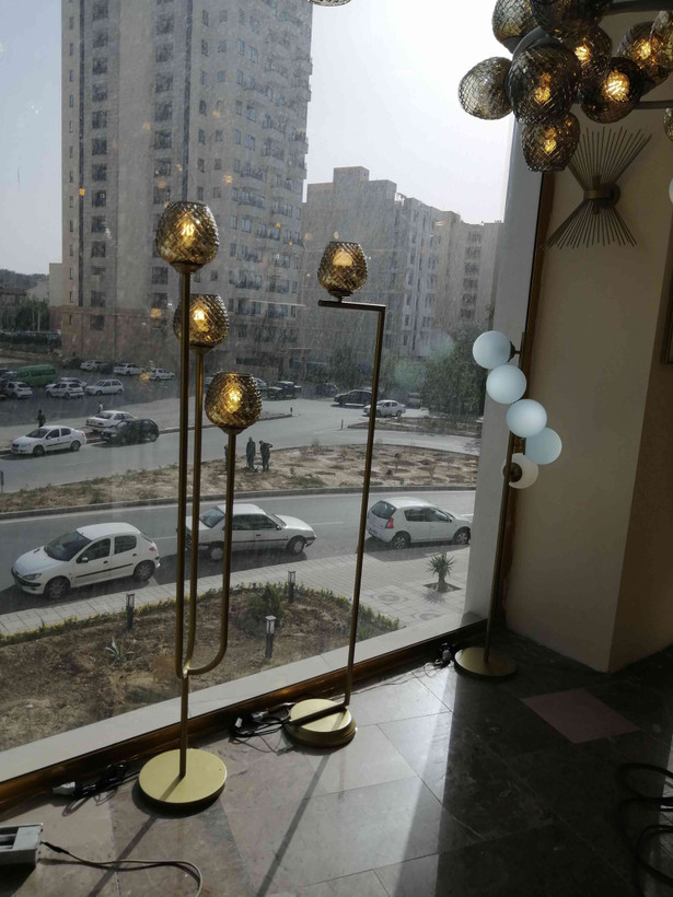آباژور ایستاده مدرن فلزی 3 شعله (ارسال با حباب) R126